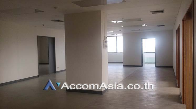  1  Office Space For Rent in Sathorn ,Bangkok BRT Thanon Chan at LPN Tower Nang Linchee AA18844